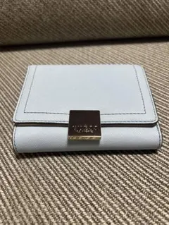GUESS 三つ折り財布　水色のサムネイル