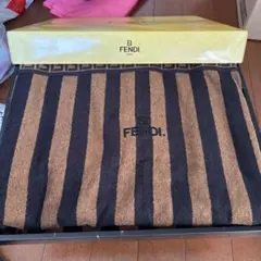 2026年最新】Fendi タオルケットの人気アイテム - メルカリ