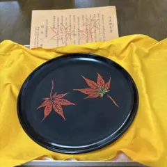 日光　うるし朱塗￼もみじデザイン 盆