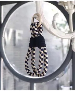 ハンドストラップ　パラコードチャーム