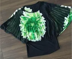 お値下げ★緑×黒の華やか透け感花柄トップス リゾート