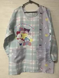 ★J008★新品　サンリオキャラクターズの可愛い　スモック
