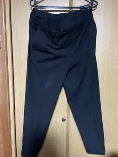 ユニクロ ブラック スラックス