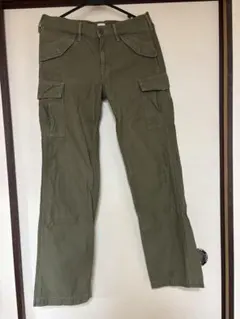 カーゴパンツ オリーブ色 M sizeのサムネイル