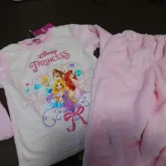 【未使用】ディズニープリンセスTスーツパジャマ（上下）女児向け120cmサイズ