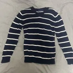 ネイビーとホワイトのストライプニット