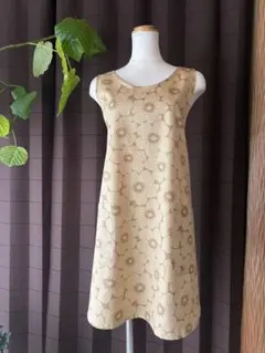 ハンドメイド　バッククロスエプロン　デニム風お花