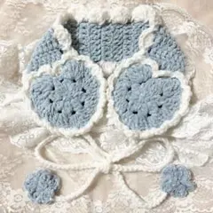 かぎ針編み୨୧ハンドメイド　フリル付き韓国ハートイヤーマフ　ラメ　水色　編み物