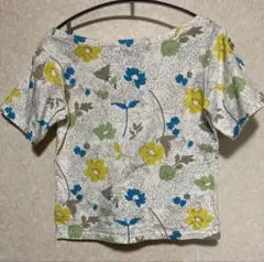 フラワープリント 半袖Tシャツ 使用少なめ古着