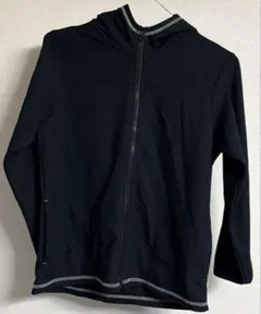 ラッシュガード