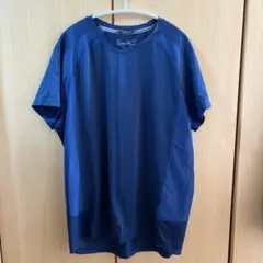 UNDER ARMOUR ネイビー Tシャツ