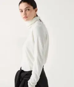 【新品タグ付き】ヒートテックフリースタートルネックT　ホワイト　サイズ:XL