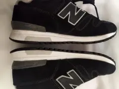 new balance スニーカー 黒23センチサイズ