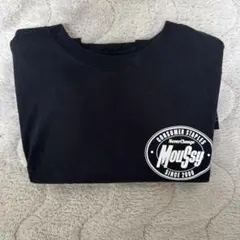 Moussy ブラック Tシャツ