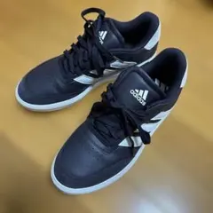 adidas アディダス　スニーカー　28cm 新品未使用