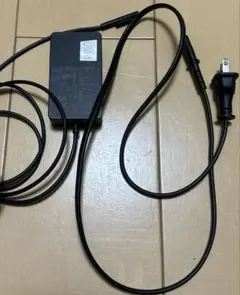 Microsoft 電源アダプタ 65W Model 1706