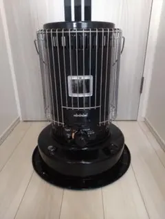 【新品未使用】トヨトミ 石油ストーブ カスタム　KS-67H 収納ケースセット トヨトミ 石油ストーブ KS-67H(WT)＋M.O.L ストーブガード M MOL