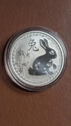 銀貨 2分の1オンス 干支 うさぎ 2023年 純銀 - メルカリ