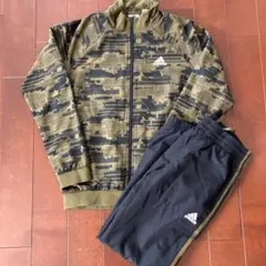 adidas ウィンドブレーカー ジャージ　150㎝