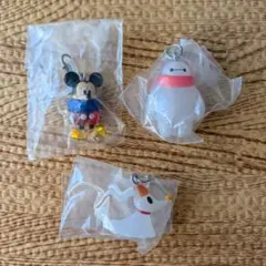 ディズニーキャラクター めじるしアクセサリー WINTER ３種