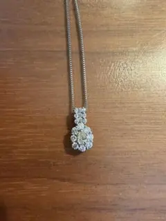 美品✨K18WG/K14WG ダイヤモンド フラワーネックレス 0.50ct】 - メルカリ