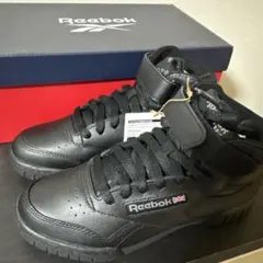 Reebok ブラック ハイカットスニーカー リーボック