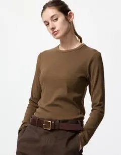 美品 UNIQLO ソフトリブクルーネックT/長袖