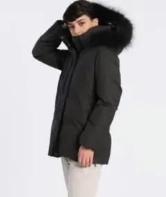 【美品 】INED ファー付きダウンジャケット