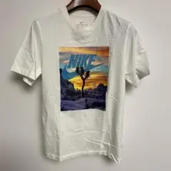 Nike グラフィックプリント Tシャツ Mのサムネイル