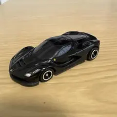 トミカ Ferrari LaFerrari ブラック　2018年のサムネイル