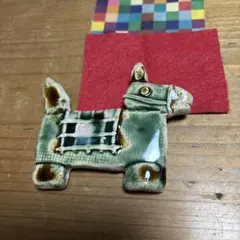 陶器製　馬の置物 緑色と茶色