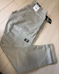 美品　Dickies ワークパンツ スキニーフィット ベージュ　ダブルニー