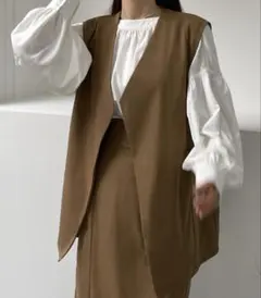 Louere　Vネックベスト　ハイウエストタイトスカート　セットアップ ベスト