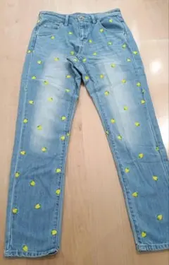 Item thumbnail for item 90184172-1451-4135-9598-621391ddd133