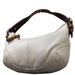 コーチ　ショルダーバッグ　ワンショルダー　ハーフムーン　レザー　y2k 白色