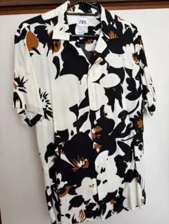 ZARA フラワープリント 半袖シャツ Sのサムネイル