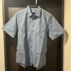 無印良品　青い半袖ボタンアップシャツ
