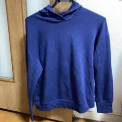 ユニクロ　ウルトラストレッチスウェットプルパーカー