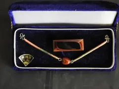 帯留2点セット　羽織紐　本堆朱　保存箱　４４３