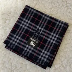 【未使用・シール付き】バーバリー チェック 大判メンズハンカチ ホースマーク刺繍のサムネイル