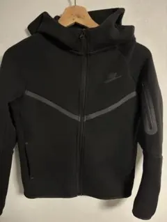 NIKE テックフリース パーカー