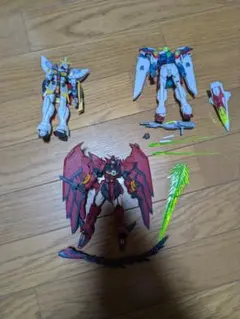 【部分塗装】RG 1/144 ウイングガンダム&エピオンセット【完成品】 部分塗装】RG 1/144 ウイングガンダム&エピオンセット【完成品】