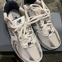 New Balance MR530SG ホワイト/シルバー／ネイビー23.5cm