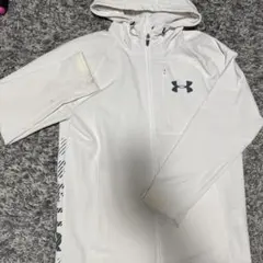☆Under Armour フード付きジャケット MD