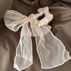 シュシュ　ピンク　ヘアアクセサリー　ヘアアレンジ