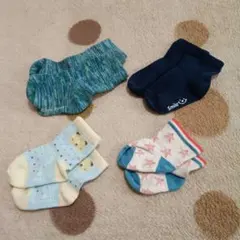 【ベビー靴下4足セット】