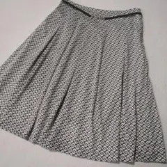 東京スタイル　フレアスカート 白黒幾何学模様13号