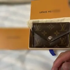 LOUIS VUITTON モノグラム 三つ折り財布のサムネイル