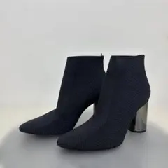 黒ニットアンクルブーツ メタリックヒール