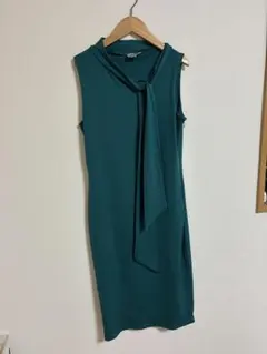 ASOS ノースリーブ ひざ丈ワンピース グリーンのサムネイル